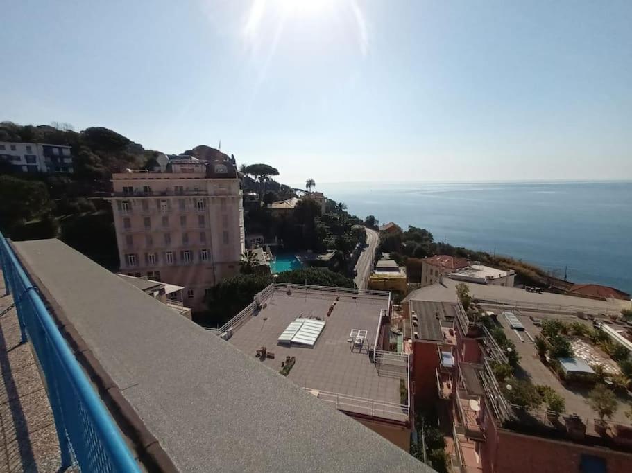 Appartamento Con Stupenda Vista Mare Zona Bristol Рапалло Экстерьер фото